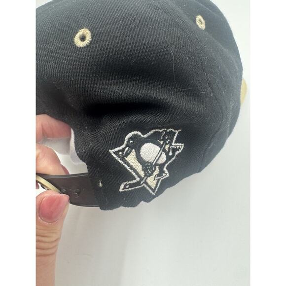 Pittsburgh Penguins NHL Hockey Tan Black Snapback Baseball Cap Hat - Picture 2 of 4
